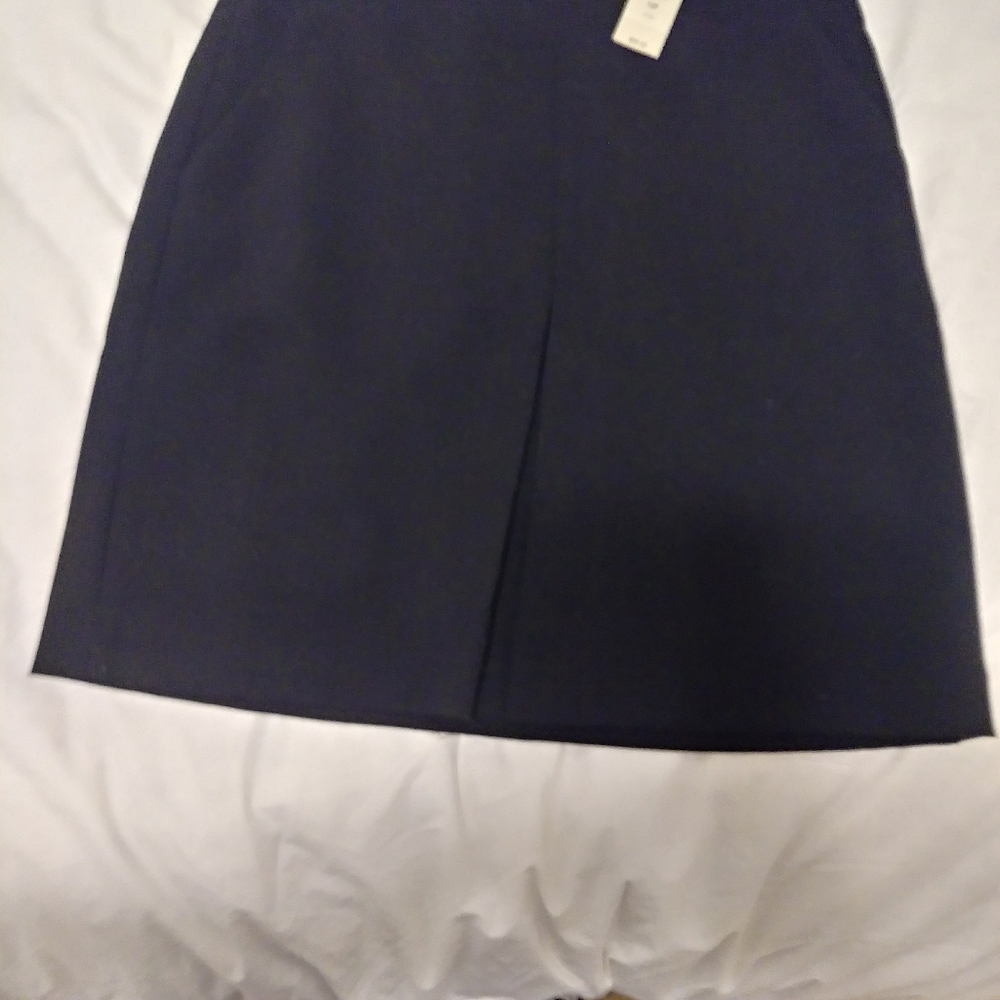 NWT-Stretch A line black skirt size 12 petite
